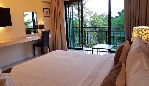 Deluxe Double Room with Bath