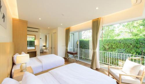 One-Bedroom Apartment with Garden View