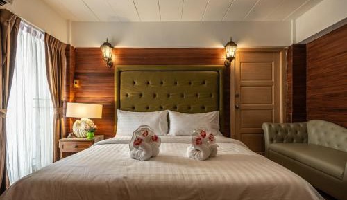 Deluxe Double or Twin Room