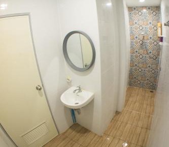 Comfort Triple Room with Shower