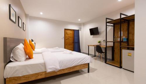 Studio Apartment