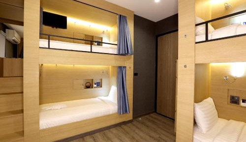 Bed in 6-Bed Mixed Dormitory Room