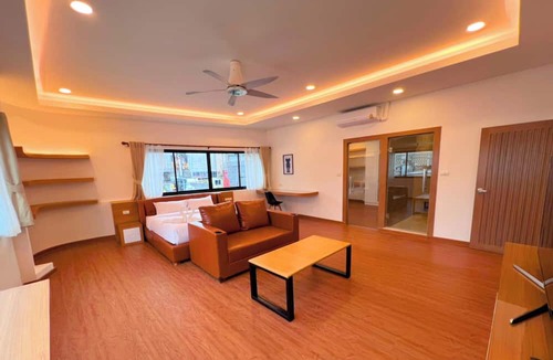 Pattaya Bay Hotel | The Lodge Pattaya