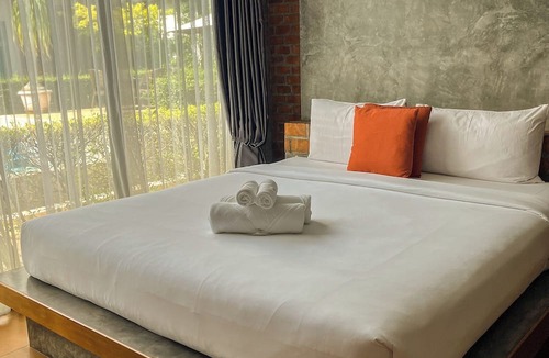 Chalong Hotel | Baanmee Phuket Sha Plus