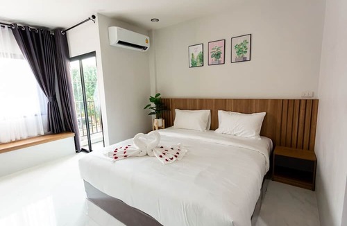 Kham Yai Hotel | Korner Grand Hotel