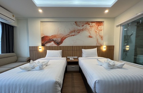 Nai Muang Hotel | The Square Hotel Nakhon Phanom