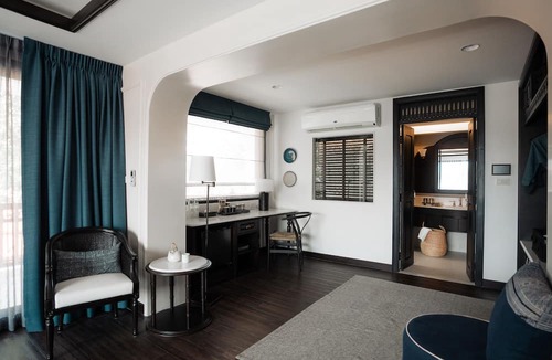 Old City Hotel | Burirattana Hotel - Adults Only