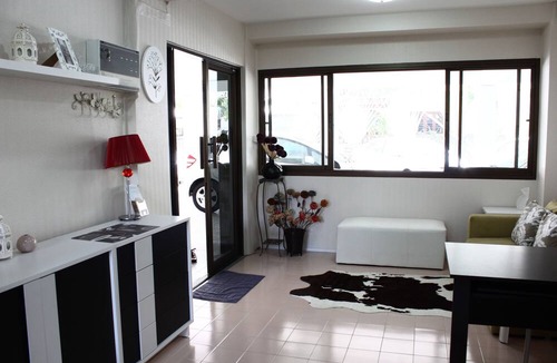 Thung Song Hong Hotel | The European Place