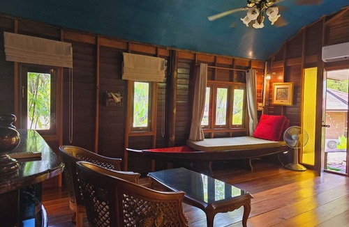 Song Phi Nong Resort | Kaengkrachan Boathouse Paradise Resort