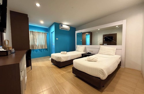 Nonthaburi Hotel | Bed by Cruise at Samakkhi-Tivanont