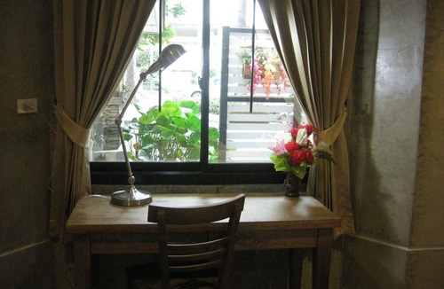 Bang Phlat Hotel | Komol Residence Bangkok