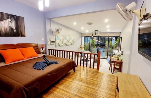 Rayong House | Baan Bua Talay