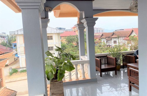 Vang Vieng House | ViengSavanh GuestHouse