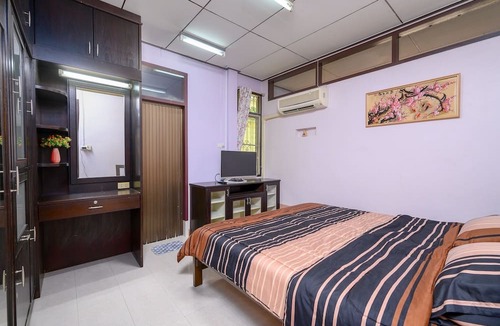 Talat Nuea Hostel | Lotus House Phuket