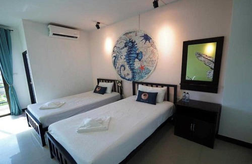 Patong Hotel | RQ Phuket Patong Beach by Collection O