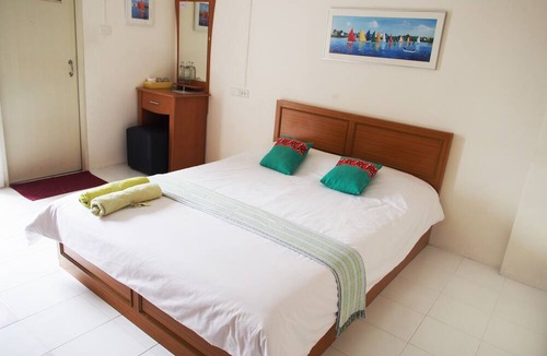 Anusawari Hostel | Thanapa Mansion - Hostel