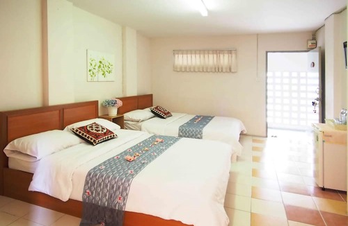 Anusawari Hostel | Thanapa Mansion - Hostel