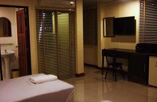 Sukhumvit Bed & Breakfast | Lodge 61 Bed & Breakfast
