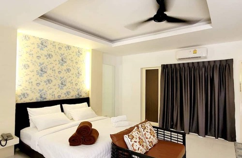 Cherngtalay Hotel | Surintra Boutique Resort
