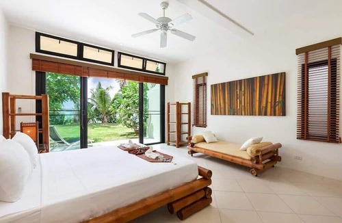 Wichit Villa | Luxury Private Beachfront Haileng Villa