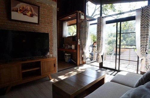 Doi Saket Hotel | Goodvibes Cabins Chiang Mai