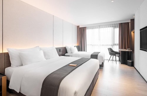 Khlong San Hotel | Cascade Hotel Bangkok