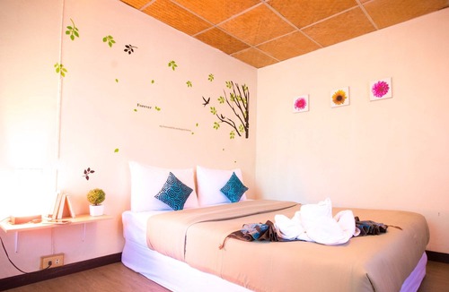 Bang Po Resort | By Beach Resort