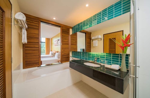 Sa Khu Resort | Naithonburi Beach Resort