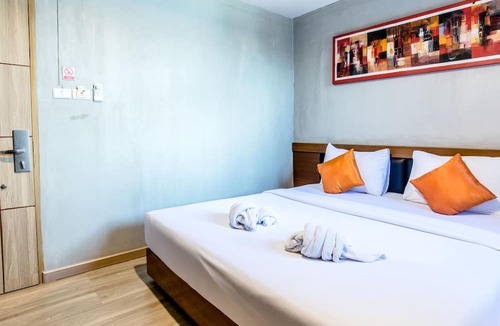 Chiang Rai Hotel | B2 Chiang Rai Night Bazaar Boutique & Budget Hotel