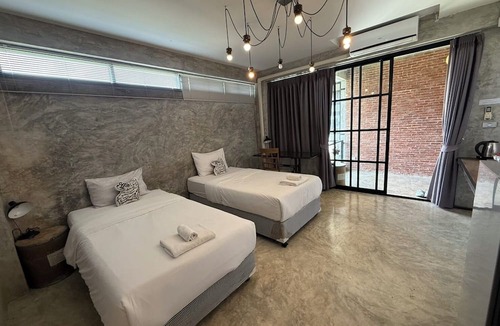 Su Thep Hotel | Rumpai Loft Habitat