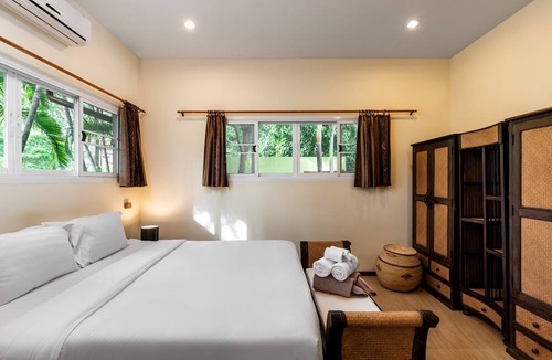 Nai Harn House | Chaba Pool Villa