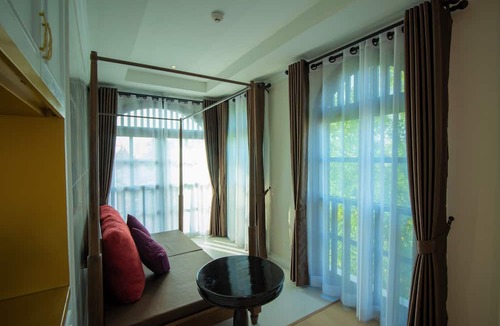 Hai Ya Hotel | Nanta Glam CM Hotel & Residences