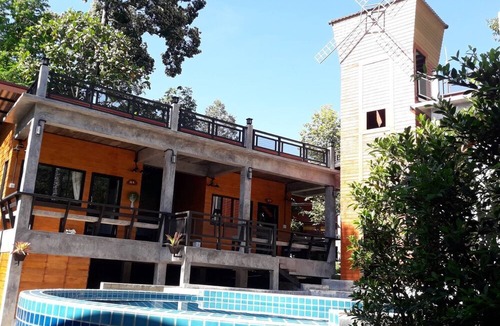 Phrom Khiri Hotel | Plainam Resort