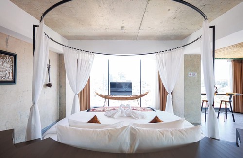 Phnom Penh City Centre Hotel | CHECK inn Phnom Penh Royal Palace