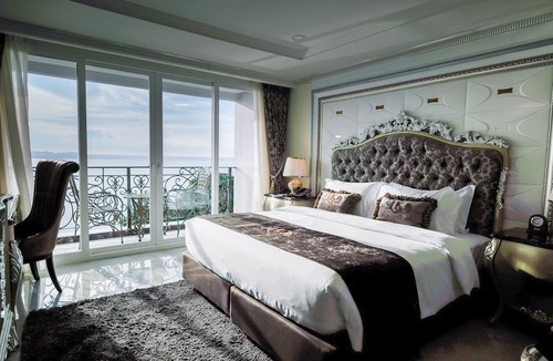 North Pattaya Hotel | LK Emerald Beach