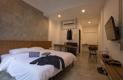 Bang Khun Phrom Hostel | Lost Inn BKK