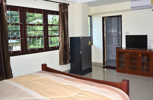 Phongprasan Hotel | Kate House Bangsaphan