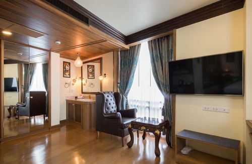 Nimman Hotel | Peak Nimman Prestige Hotel