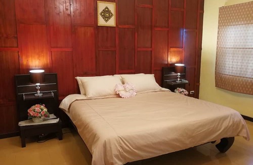 Bang Phai Hotel | Nonnaisuan resort