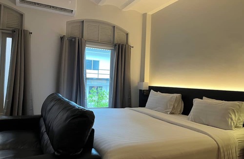 Huay Kaew Hotel | Hotel Noir