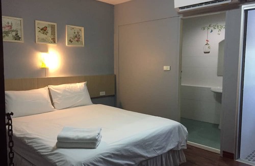 Talat Yai House | Nawaporn Place Guesthouse