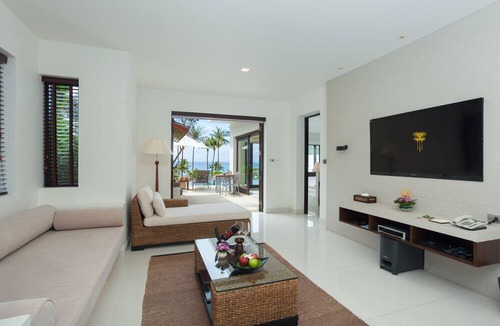 Ko Racha Yai Resort | The Racha