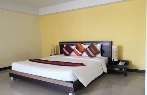 Talat Nuea Hotel | Phupara Place