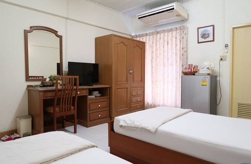 Samsen Nok Hotel | Phawana Sweet Hotel