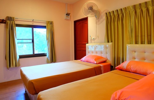 Sai Yok Hotel | Fahsuai Namsai Baimai Resort
