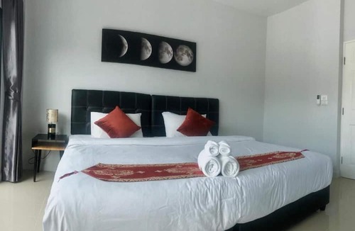 Kamala Hotel | Mr. T Kamala Room