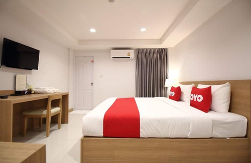 Wat Bowon Niwet Hotel | Super OYO 483 Pannee Hotel Khaosan