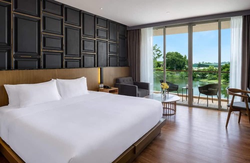 Nai Harn Hotel | Wyndham Grand Nai Harn Beach Phuket