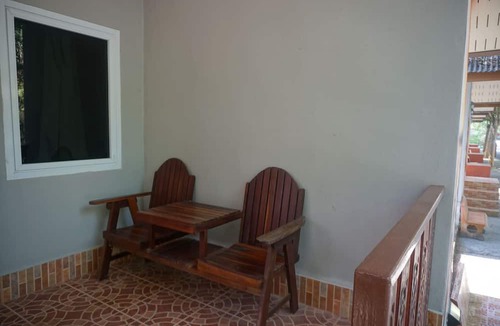 Yan Yao Hotel | Thumneab Guesthouse
