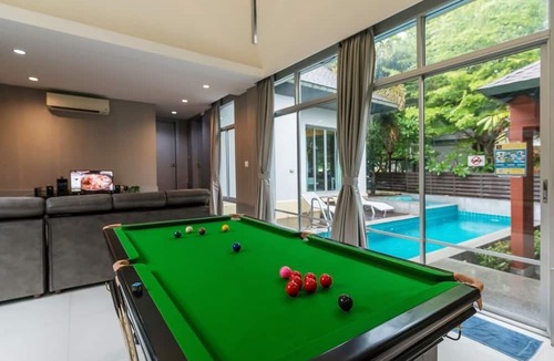 Na Chom Thian Villa | AnB Pool Villa 2BR Red in Pattaya